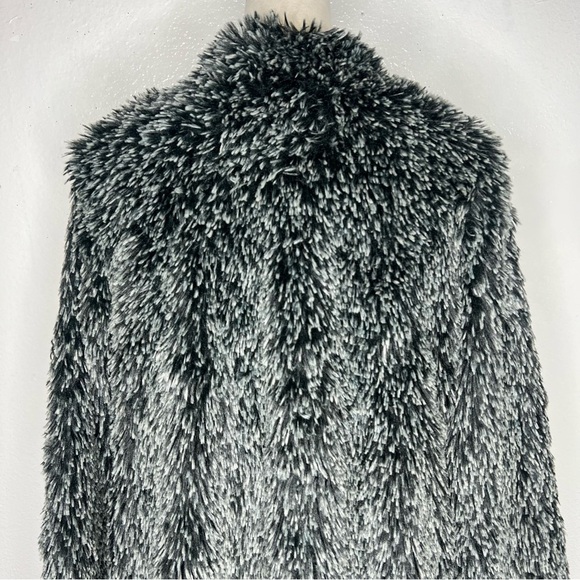 MICHAEL STARS Long Coat Cozy Faux Fur Jacket Gray Black Longline Size Medium - Picture 10 of 16